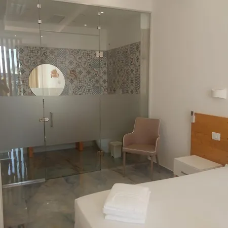 Hotel Jonium 4*