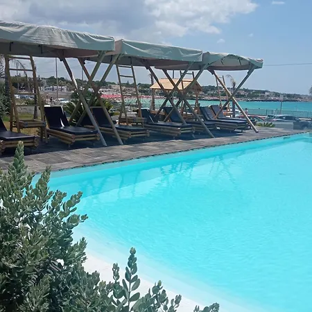 Jonium Hotel 4*