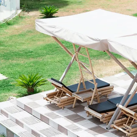 Jonium - Amazing Sea View And Swimming Pool Hotel Pulsano