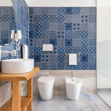 Jonium - Amazing Sea View And Swimming Pool Hotel Pulsano